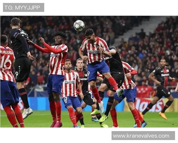 西甲精彩对决AC米兰完胜波尔图绝杀瞬间点燃全场激情